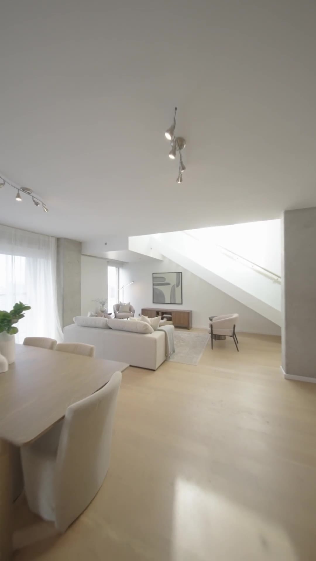 Le penthouse du 350 Maisonneuve à Montréal